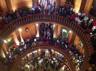 Michigan Legislature sends governor right-to-work