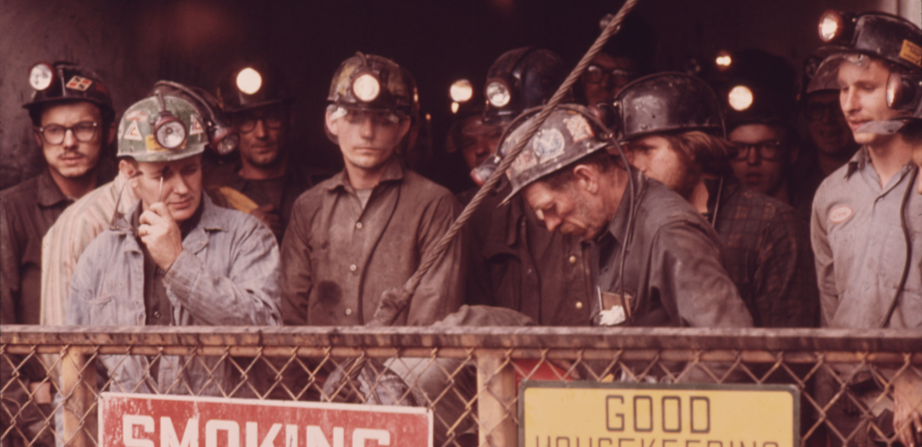 Culturando 360 - Texas Miners: A história marcada pelo racismo Voltamos  para 1966. Os Estados Unidos estão passando por seu período particular de  crise com a Guerra do Vietnã. Nas ruas, a