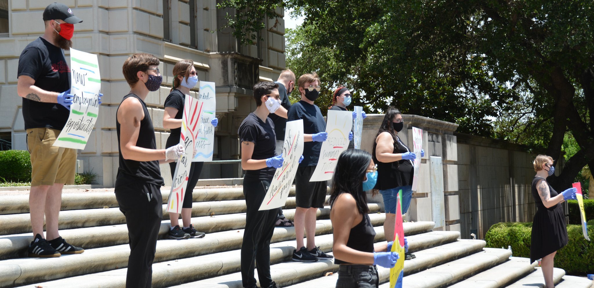 University of Texas at Austin students will hold referendum on