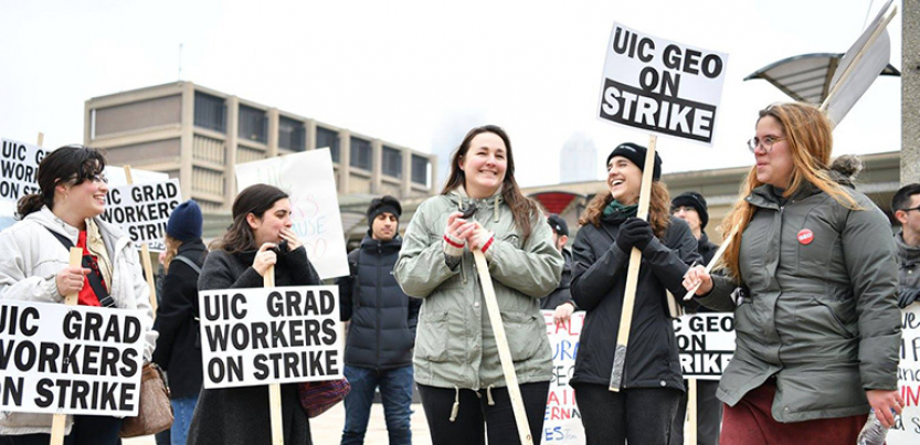 UIC GEO picketers call attention to unfair treatment of graduate employees.