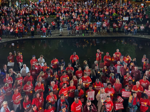 Crowd of LIttle Rock educators and supporters in support of LREA.