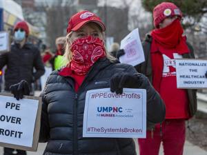 Nurses in Michigan protesting lack of PPE and calling for the nationalization of the healthcare system