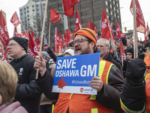 Canadian workers rally to save Oshawa GM plant