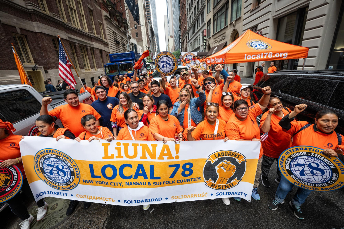 Los miembros del Local 78 de LiUNA participaron en el Desfile del Día del Trabajo de la ciudad de Nueva York el 7 de septiembre. Foto cortesía del Local 78. 