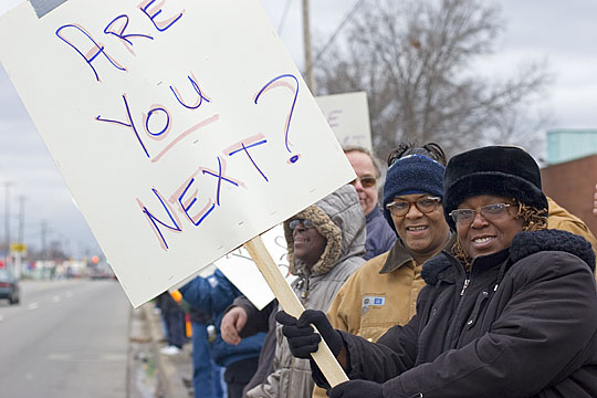 Rochester auto workers prepare for potential strike over contract