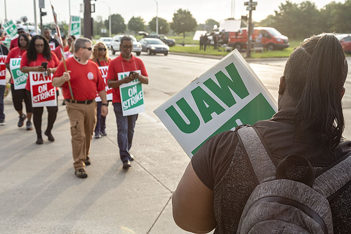 The UAW strike against General Motors is heating up on the picket lines as the stand-off enters its second week. The UAW strike against General Motors is heating up on the picket lines as the stand-off enters its second week.