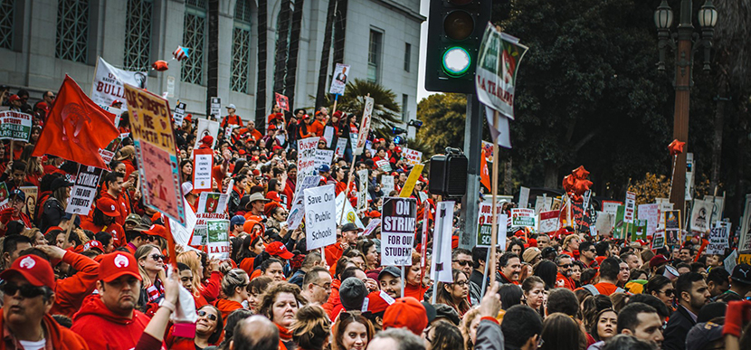 Crowd of UTLA strikers in red in January 2019 strike