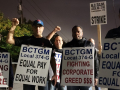 Four BGGTM Kellogg workers with signs on the picket line in Lancaster, Pennsylvania 